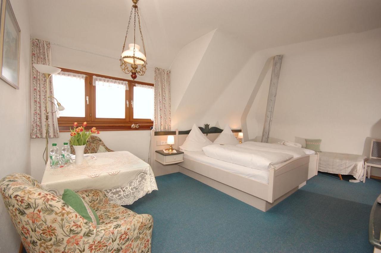 Hotel Hirschen Sankt Peter Zimmer foto